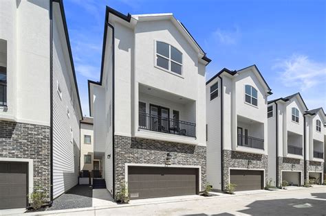 townhomes for sale in houston.